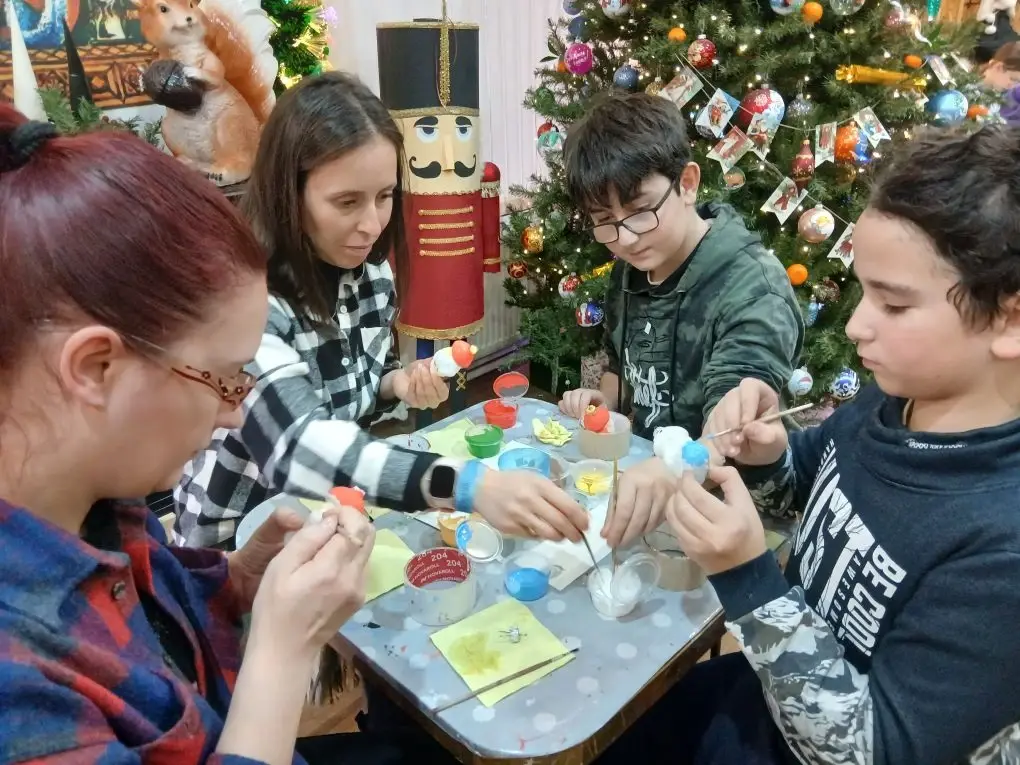 image-15-12-25-09-36-4
